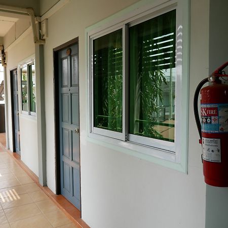 Siri Place Buriram Exteriör bild